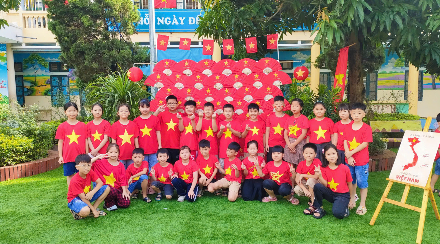 MÀU CỜ TÔI YÊU - NIỀM TỰ HÀO VIỆT NAM 